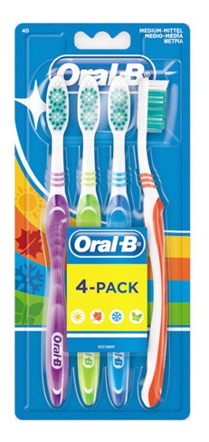 Oral-B Cepillo Dental 123 Shiny Clean Medio 4 Unidades