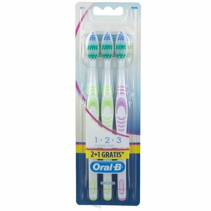 Oral-B Classic Care TriPack Setole Medie 3 Spazzolini