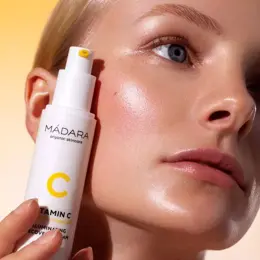 MÁDARA Vitamin C Crème Régénérante Illuminatrice à la Vitamine C 50ml