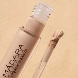 MÁDARA The Concealer Correcteur Perfectionnant Lumineux N°30 Warm Latte 4ml