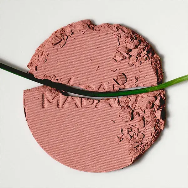 Madara Cosmetics MAGNETIC BLUSH Fard à joues minéral #2 BARE BLOSSOM 6g