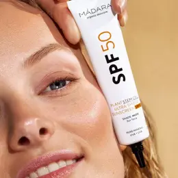 MÁDARA Sun Protection Plant Stem Cell Écran Solaire Ultra-Protecteur SPF50 40ml