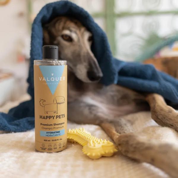 Valquer Laboratorios Premium Moisturizing Shampoo for Pets 400 ml