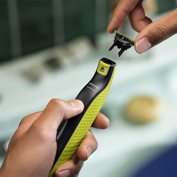Philips OneBlade - Sabot Avec 2 Grilles Pour Corps Et Zones Sensibles + 1 Lame Offerte - Neuf