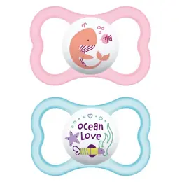 MAM Supreme Sucette Physiologique Silicone +6m Baleine Ocean Love Lot de 2 + Boîte de Stérilisation