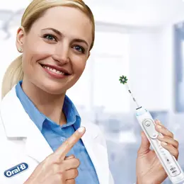 Oral-B Brossette CrossAction avec Technologie CleanMaximiser 8 unités