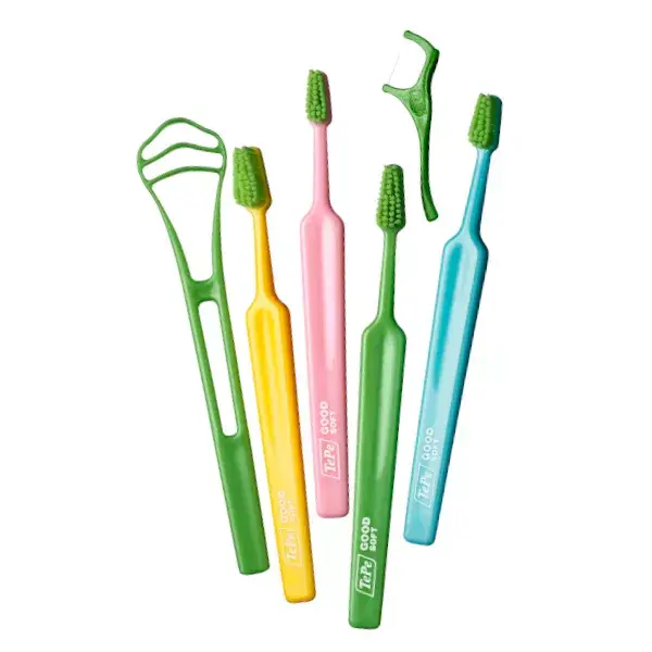 TePe GOOD™ Regular Soft Toothbrush Green