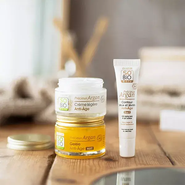 Promo Crème Anti-âge Précieux Argan So'bio étic chez Carrefour Market