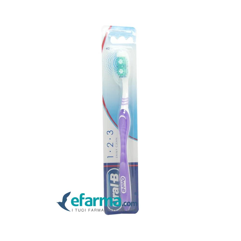 Oral-B Shiny Clean Spazzolino Manuale Medio