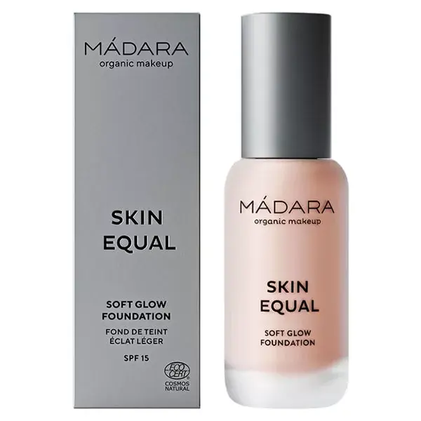 MÁDARA Skin Equal Radiant Foundation SPF15 No. 30 Rose Ivory 30ml
