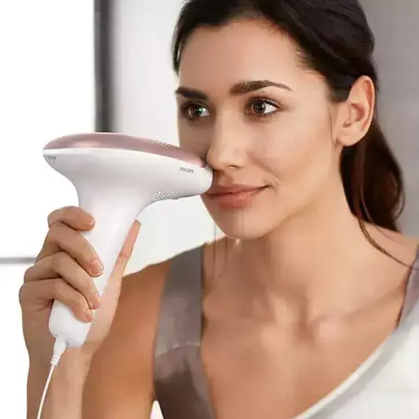 Philips Lumea Advanced Pulsed Light Epilator + 4 tips Sanareva