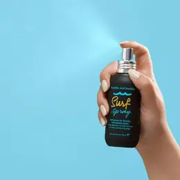 Bumble And Bumble Surf Spray Spray Salé Effet Retour De Plage Fini Mat 125ml