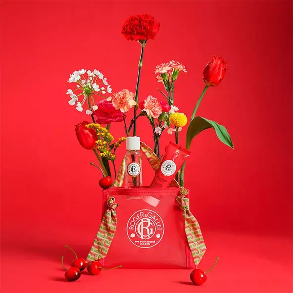 Roger & Gallet Coffret trousse Eau Parfumée Bienfaisante Gingembre Rouge 30 ml et son Lait Corps